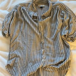 Universal Threads Target Striped Collared Women’s Shirt - medium
